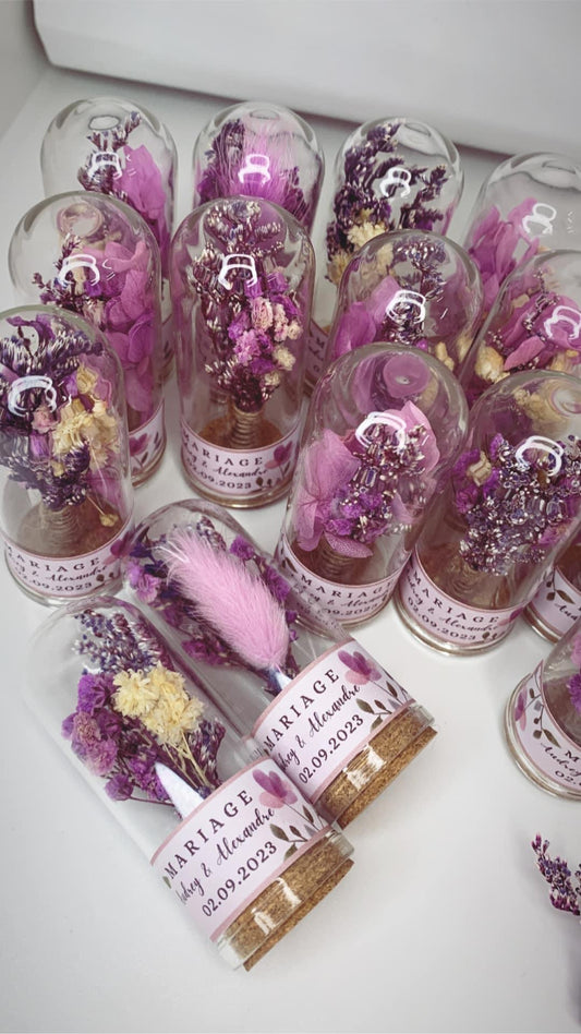 Cloches sous verre fleurs séchées